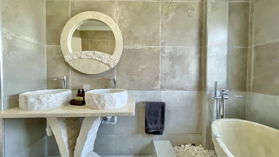 4 Bedroom Property for Sale in Greenways Golf Estate Western Cape